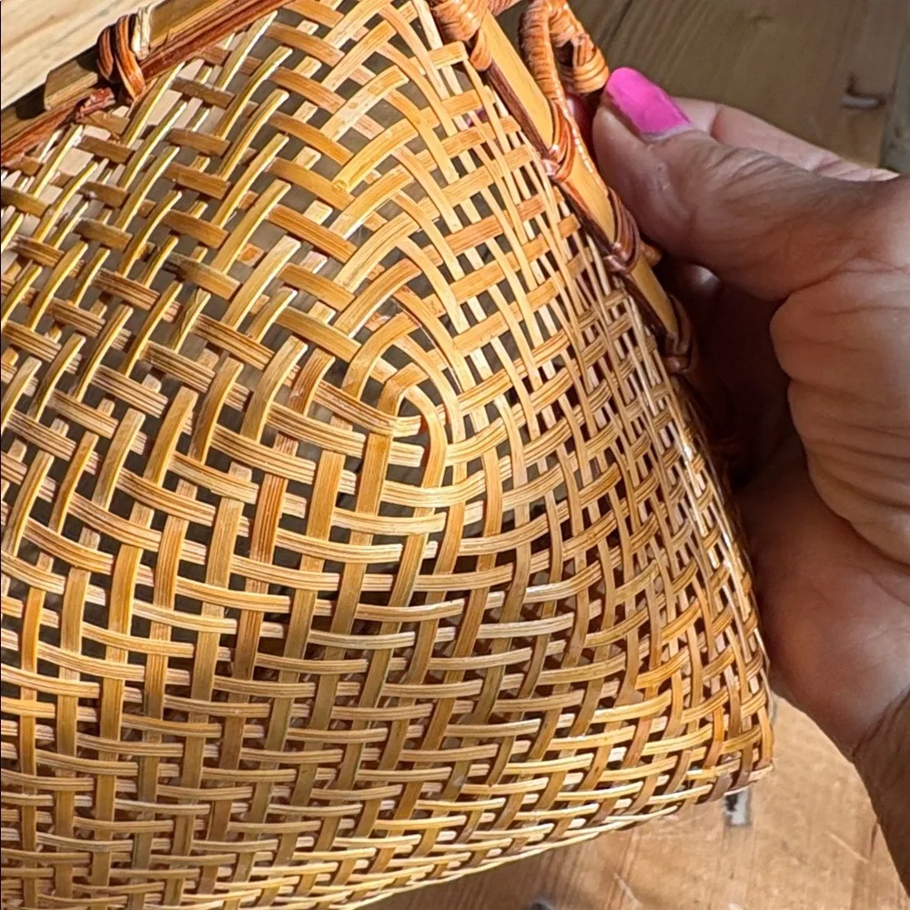 Handcrafted rectangular woven rattan/bamboo basket handles & latticework design